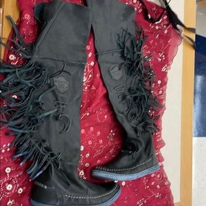 High Sierra boots from Peruvian connection